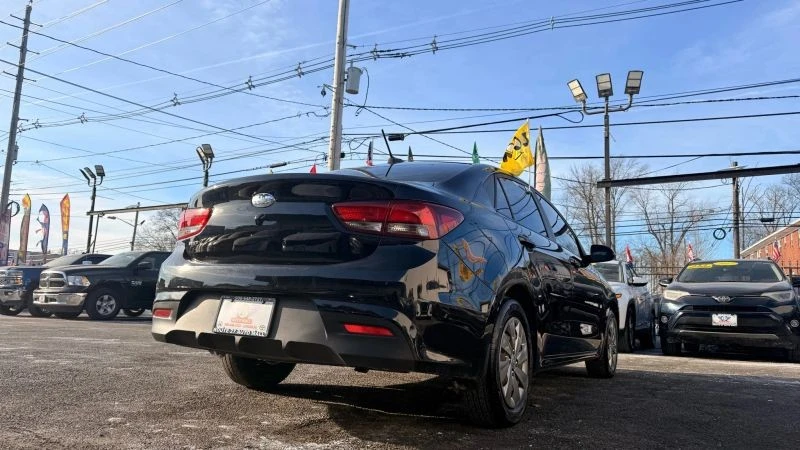 2019 Kia Rio - Image 8 of 12