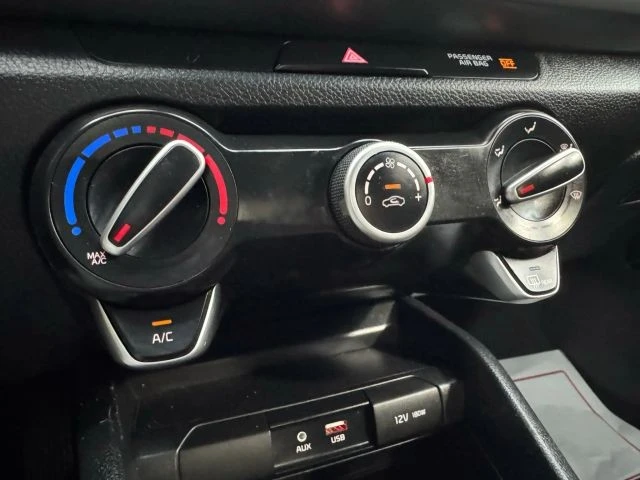2019 Kia Rio - Image 19 of 21