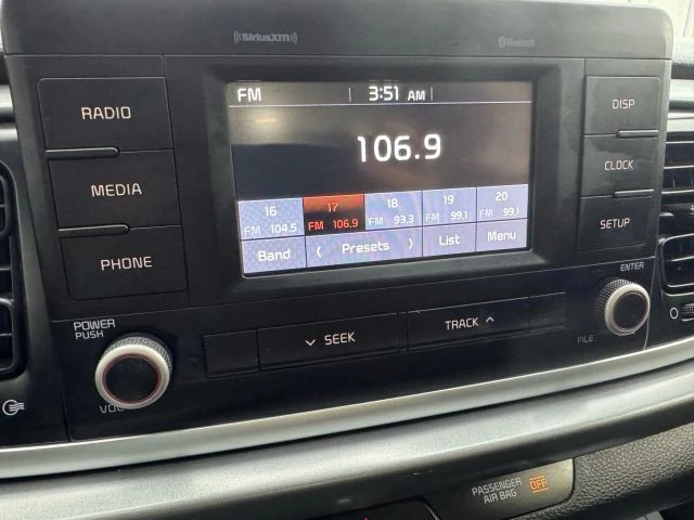 2019 Kia Rio - Image 18 of 21