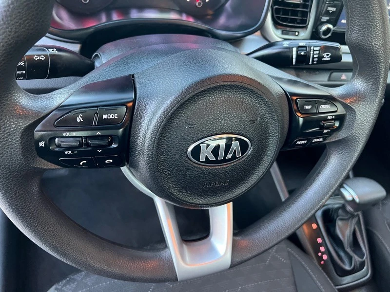 2019 Kia Rio - Image 14 of 18