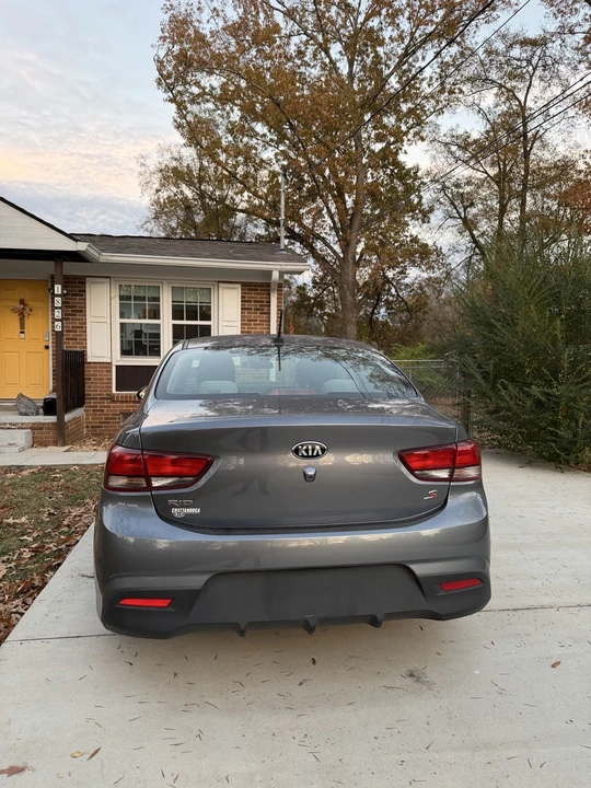 2019 Kia Rio - Image 3 of 6
