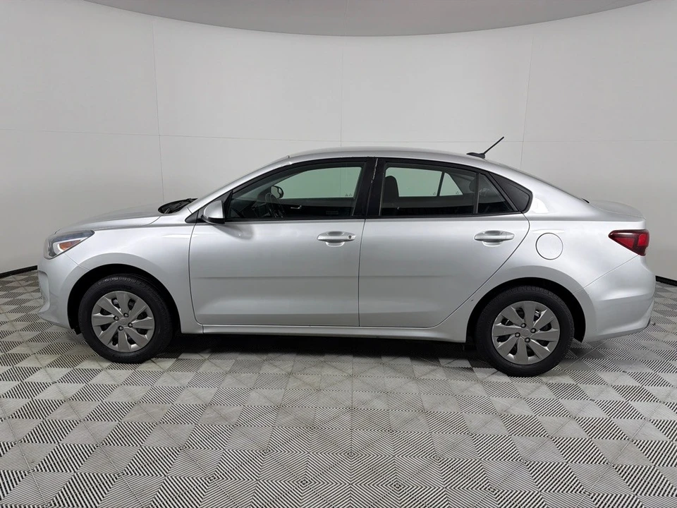 2019 Kia Rio - Image 6 of 12