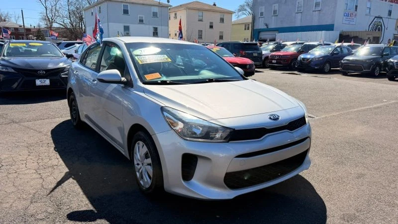 2019 Kia Rio - Image 2 of 12