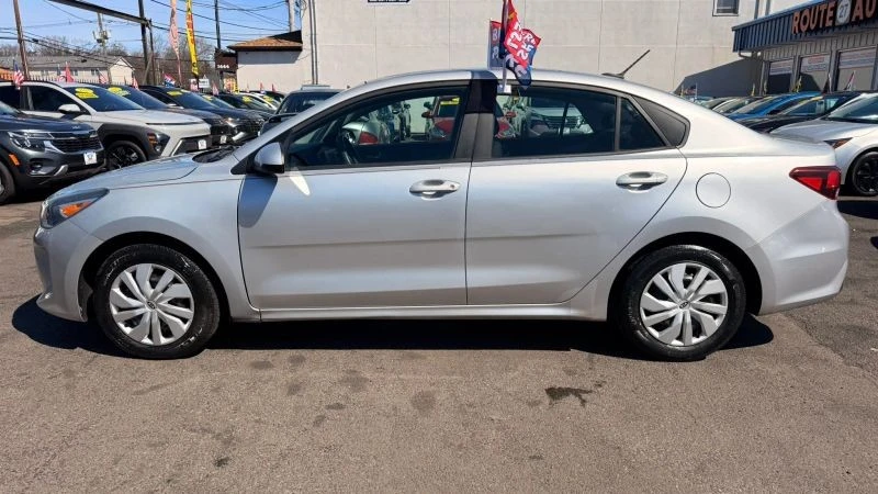2019 Kia Rio - Image 10 of 12