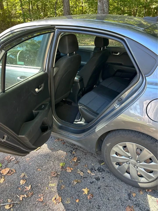 2019 Kia Rio - Image 16 of 17