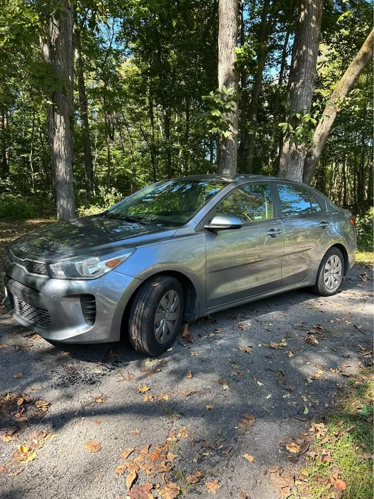 2019 Kia Rio - Image 5 of 17