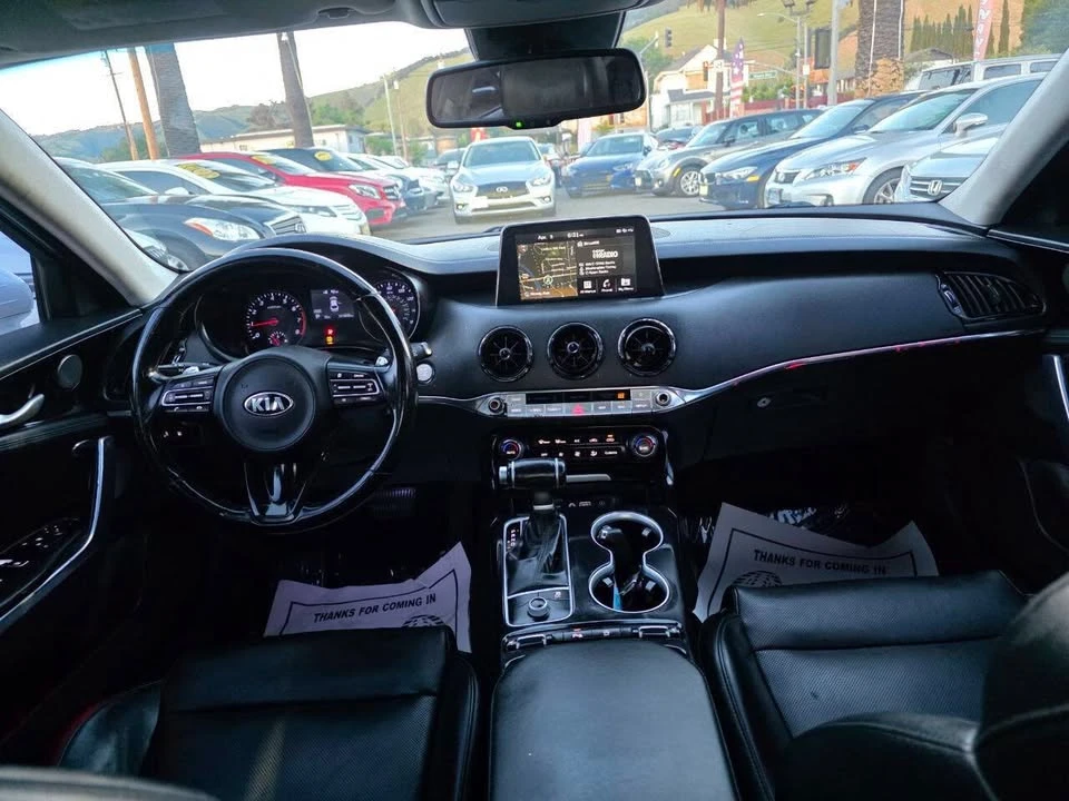 2019 Kia Stinger - Image 13 of 20