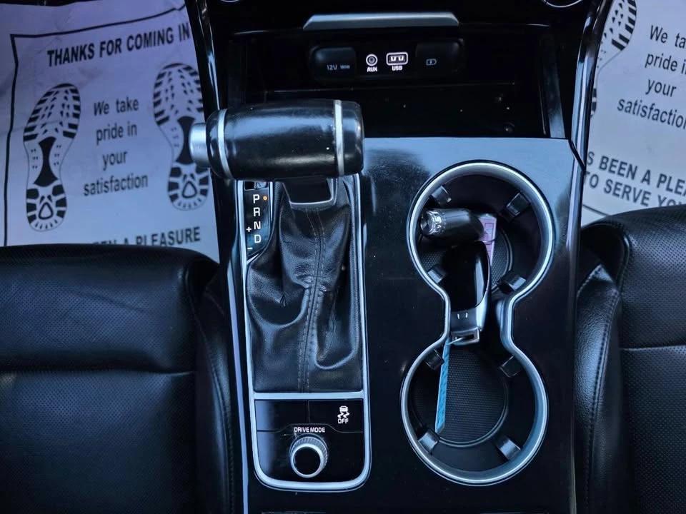 2019 Kia Stinger - Image 18 of 20