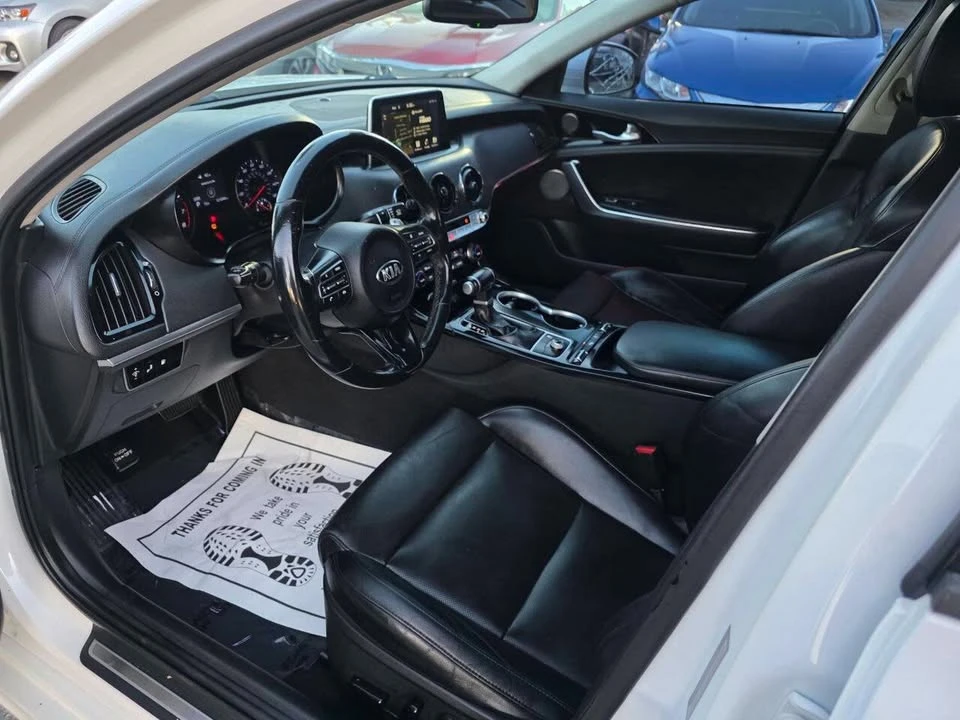 2019 Kia Stinger - Image 7 of 20
