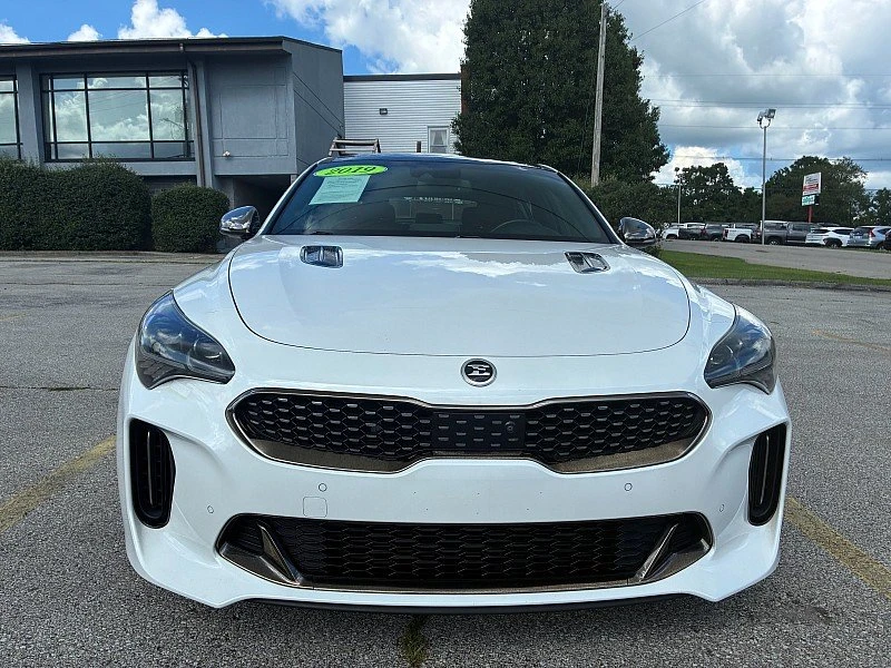 2019 Kia Stinger - Image 2 of 13