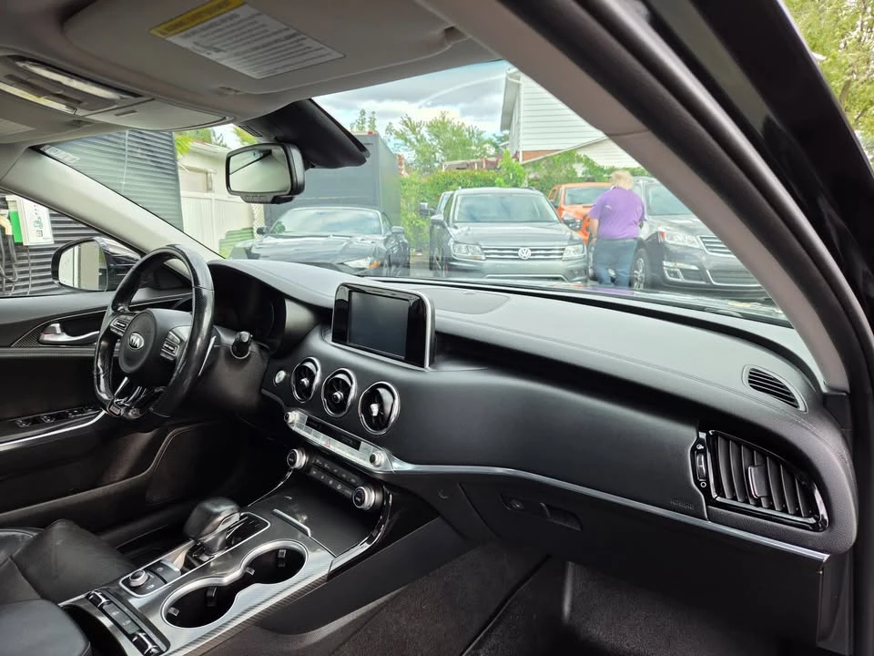 2019 Kia Stinger GT - Image 10 of 20