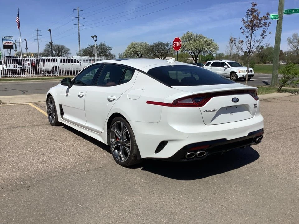 2019 Kia Stinger - Image 3 of 20