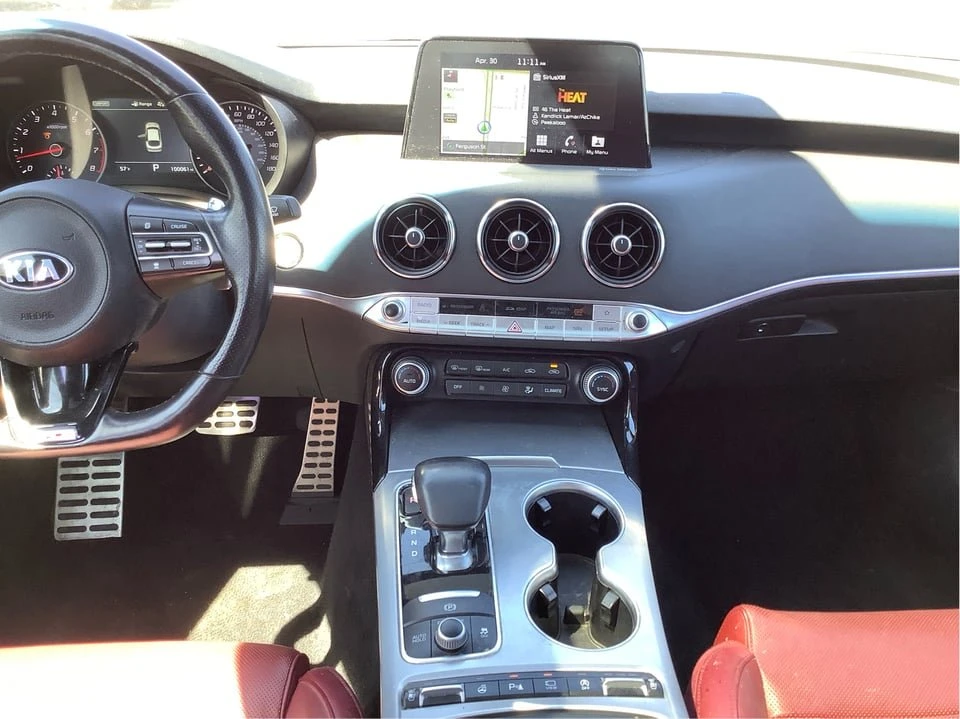 2019 Kia Stinger - Image 14 of 20