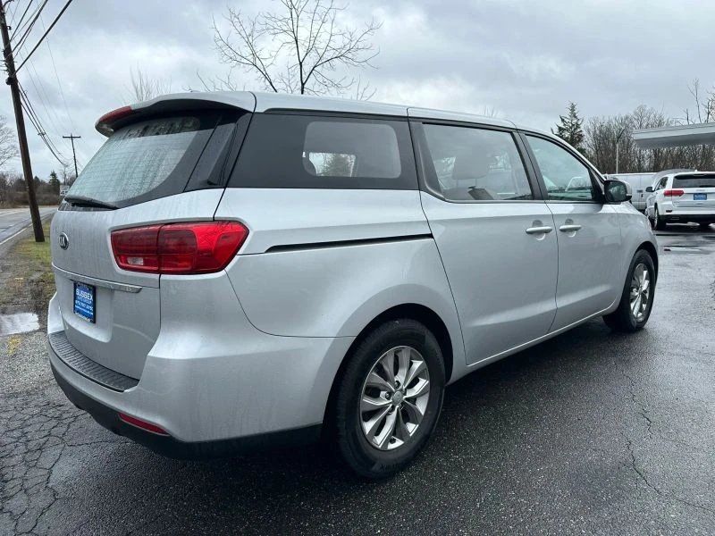 2019 Kia Carnival - Image 6 of 12