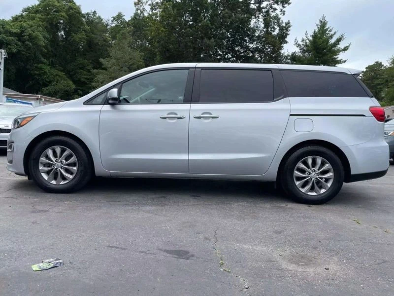 2019 Kia Carnival - Image 4 of 12