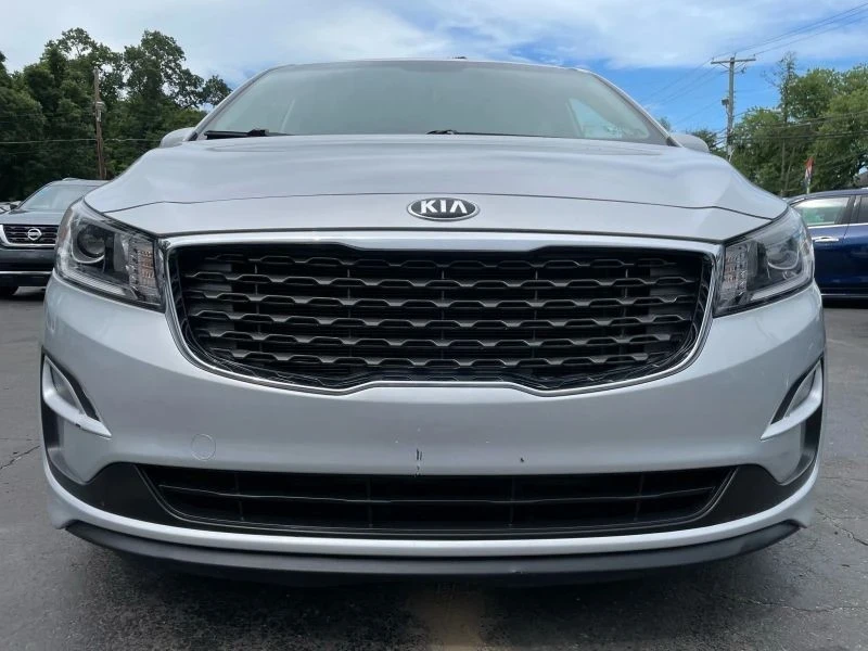 2019 Kia Carnival - Image 2 of 12