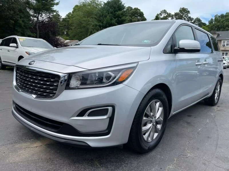 2019 Kia Carnival - Image 3 of 12