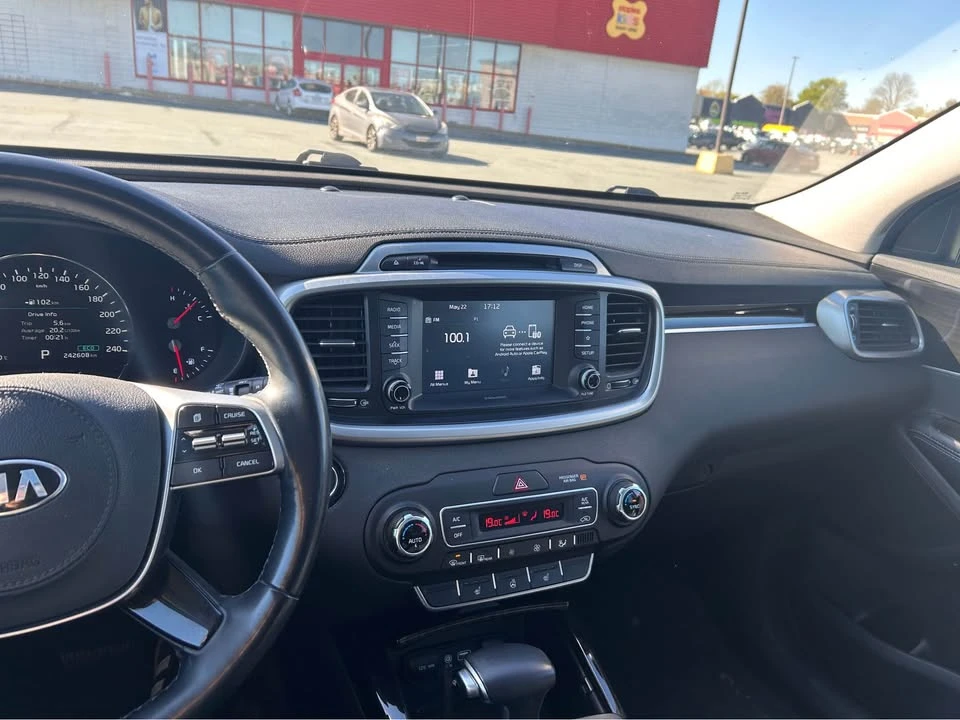 2019 Kia Sorento - Image 5 of 12