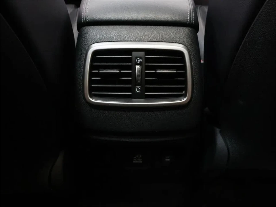 2019 Kia Sorento - Image 28 of 31