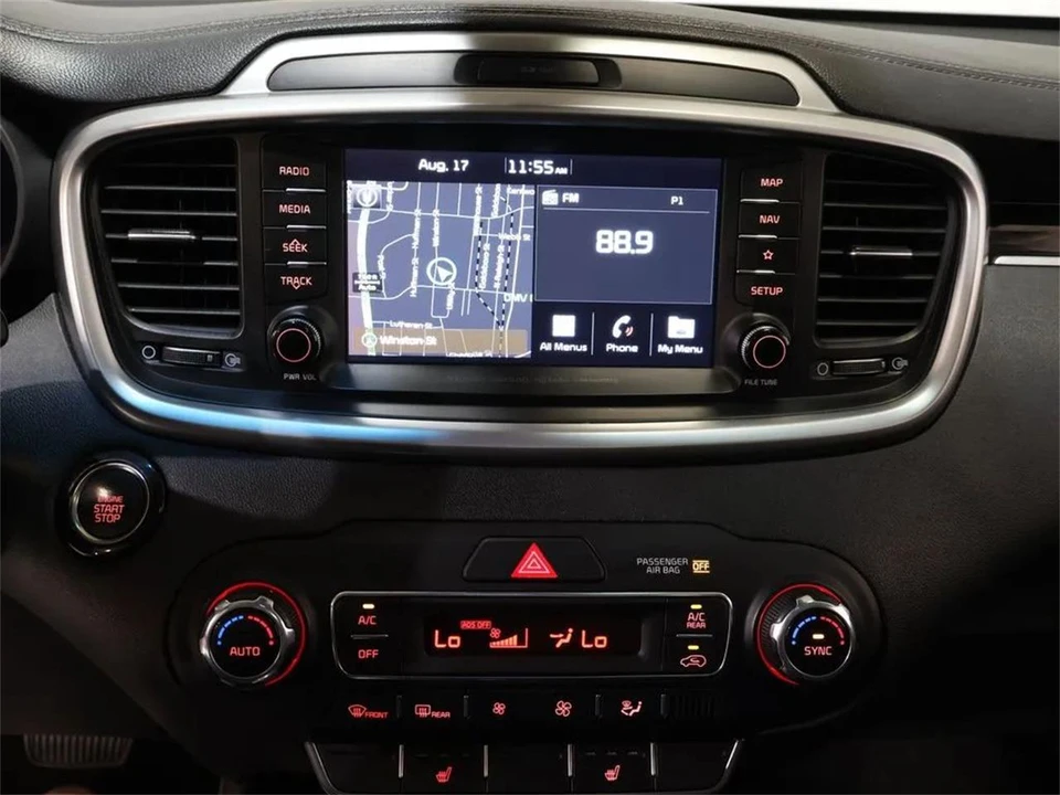 2019 Kia Sorento - Image 18 of 31