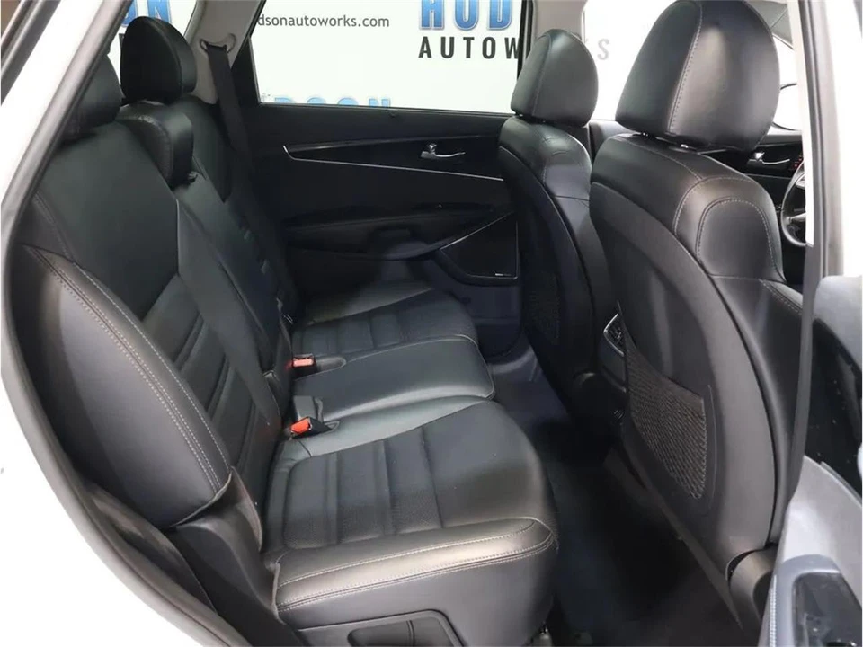 2019 Kia Sorento - Image 30 of 31