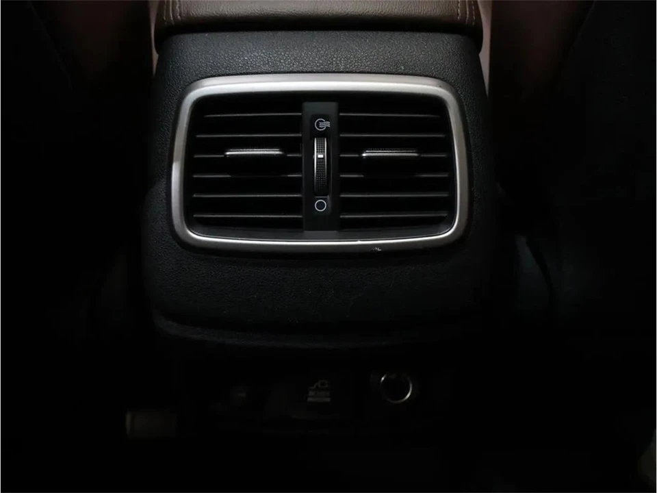 2019 Kia Sorento - Image 28 of 31