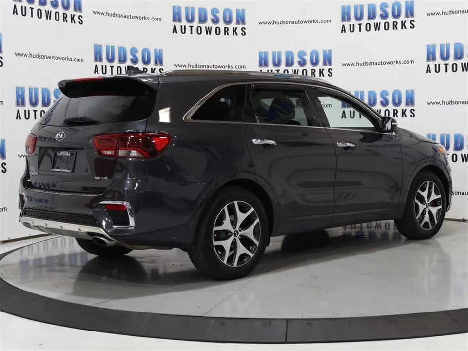 2019 Kia Sorento - Image 6 of 31