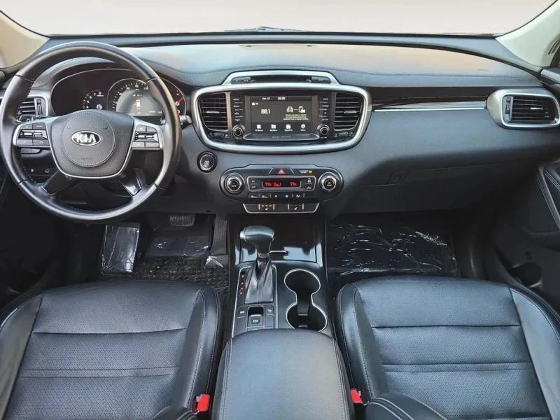 2019 Kia Sorento - Image 10 of 12