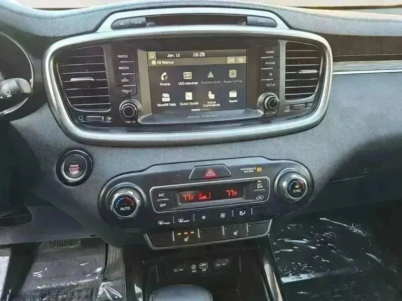 2019 Kia Sorento - Image 11 of 12