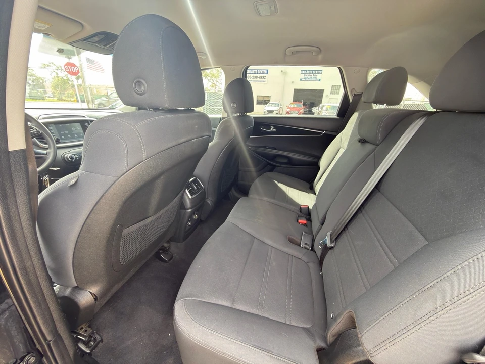 2019 Kia Sorento - Image 10 of 10
