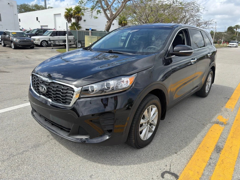 2019 Kia Sorento - Image 3 of 10