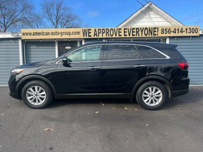 2019 Kia Sorento - Image 2 of 12