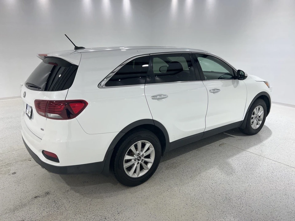 2019 Kia Sorento - Image 5 of 12