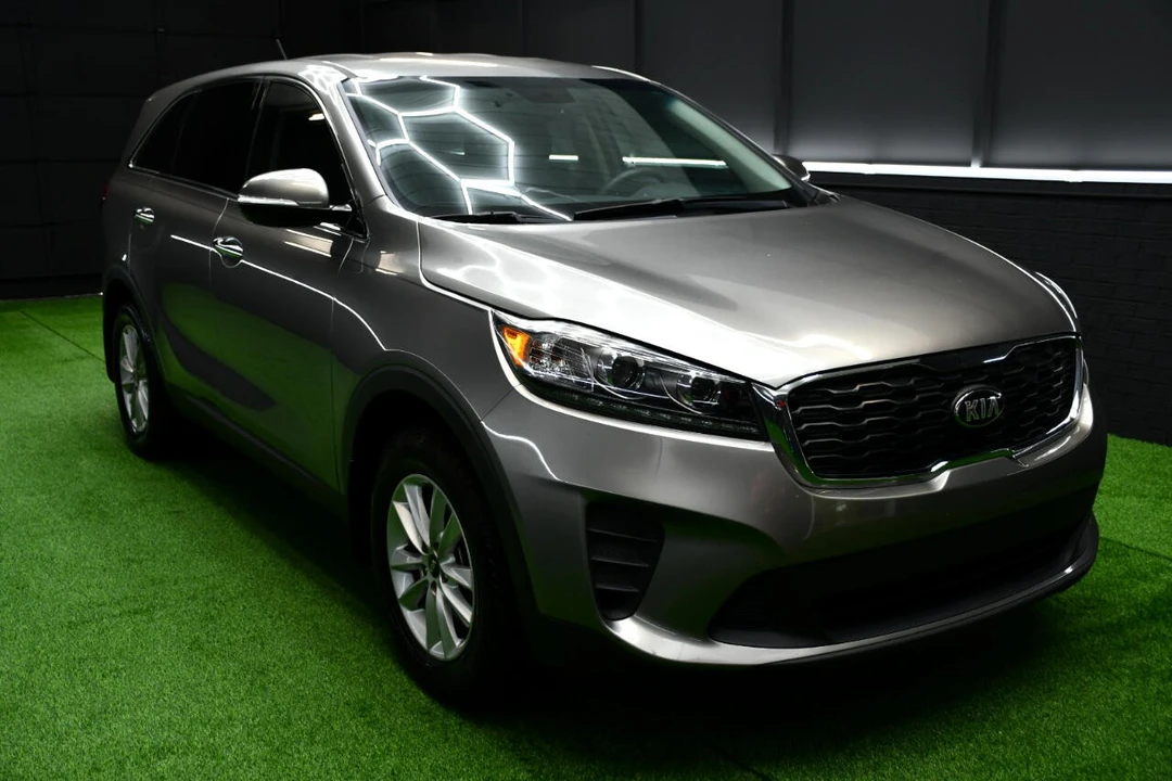 2019 Kia Sorento - Image 7 of 21