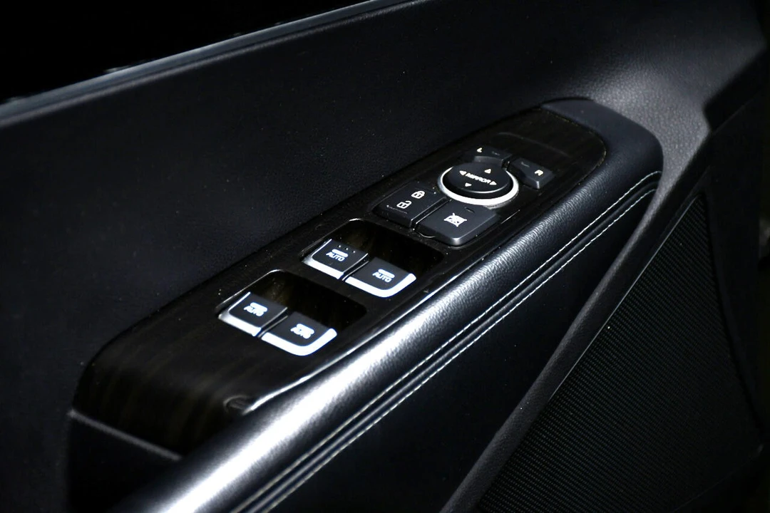 2019 Kia Sorento - Image 15 of 21