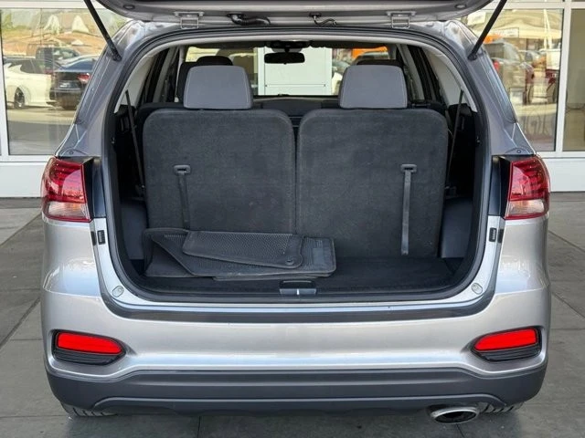 2019 Kia Sorento - Image 15 of 21