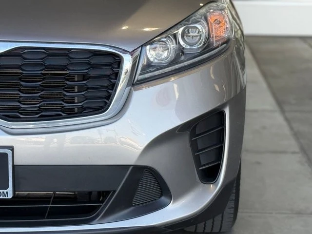 2019 Kia Sorento - Image 5 of 21