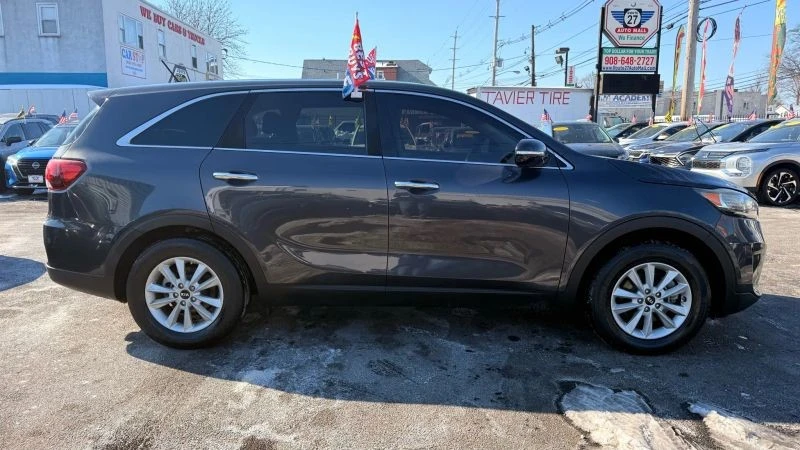 2019 Kia Sorento - Image 11 of 12