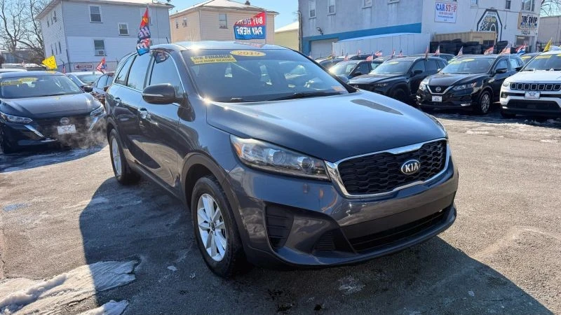 2019 Kia Sorento - Image 2 of 12