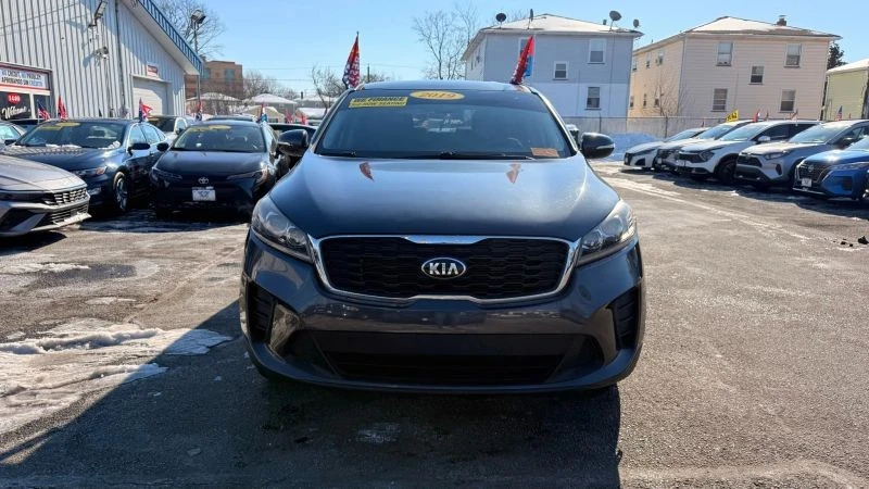 2019 Kia Sorento - Image 3 of 12
