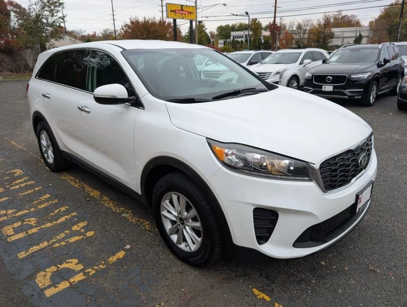 2019 Kia Sorento - Image 9 of 12