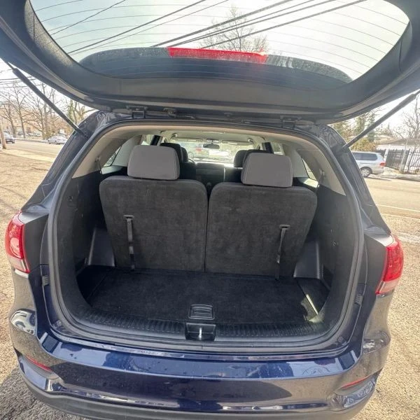 2019 Kia Sorento - Image 9 of 12