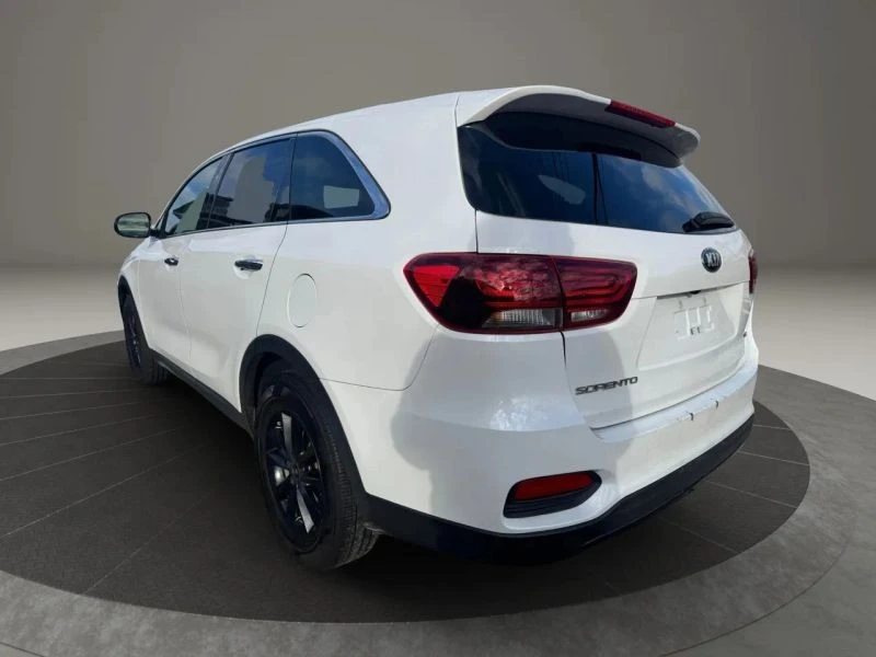 2019 Kia Sorento - Image 7 of 12