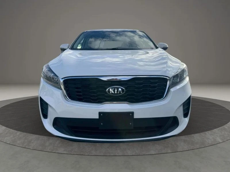 2019 Kia Sorento - Image 2 of 12