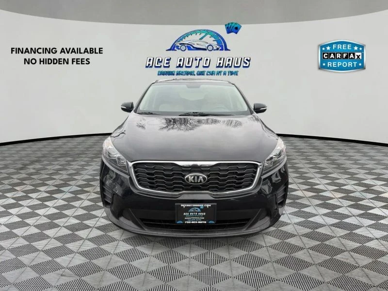 2019 Kia Sorento - Image 2 of 12