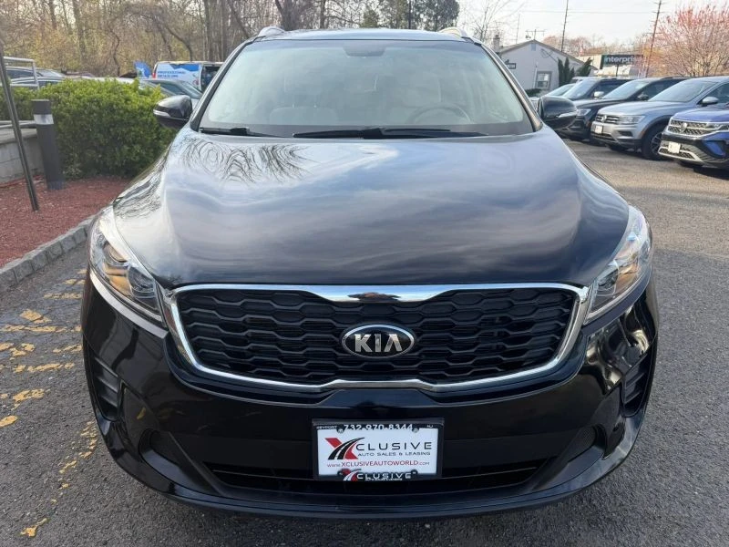 2019 Kia Sorento - Image 5 of 12