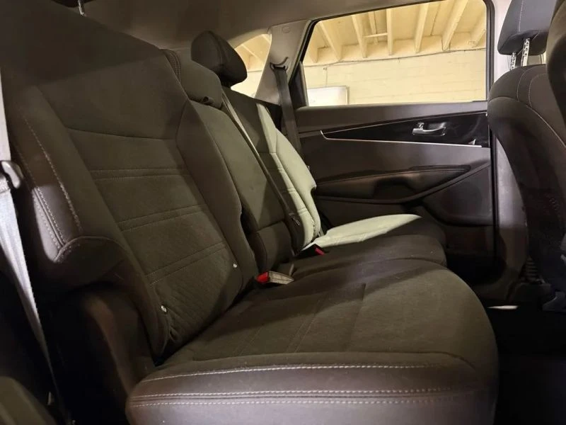 2019 Kia Sorento - Image 12 of 12