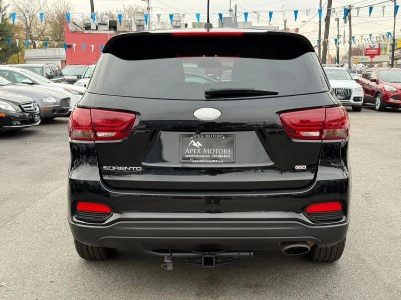 2019 Kia Sorento - Image 9 of 12