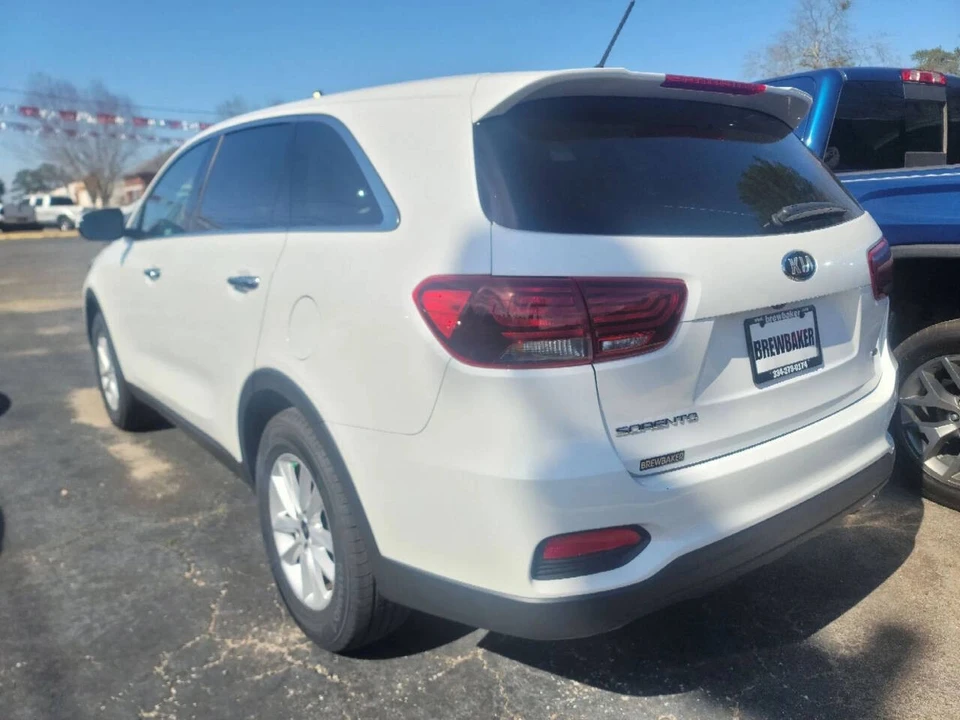 2019 Kia Sorento - Image 9 of 12