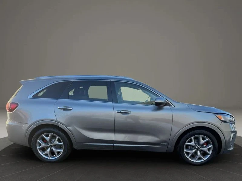 2019 Kia Sorento - Image 4 of 12